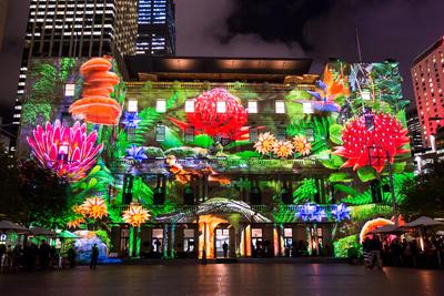 2015年缤纷悉尼灯光音乐节：迷人的悉尼 -- 海关大楼（供图：Destination NSW）
